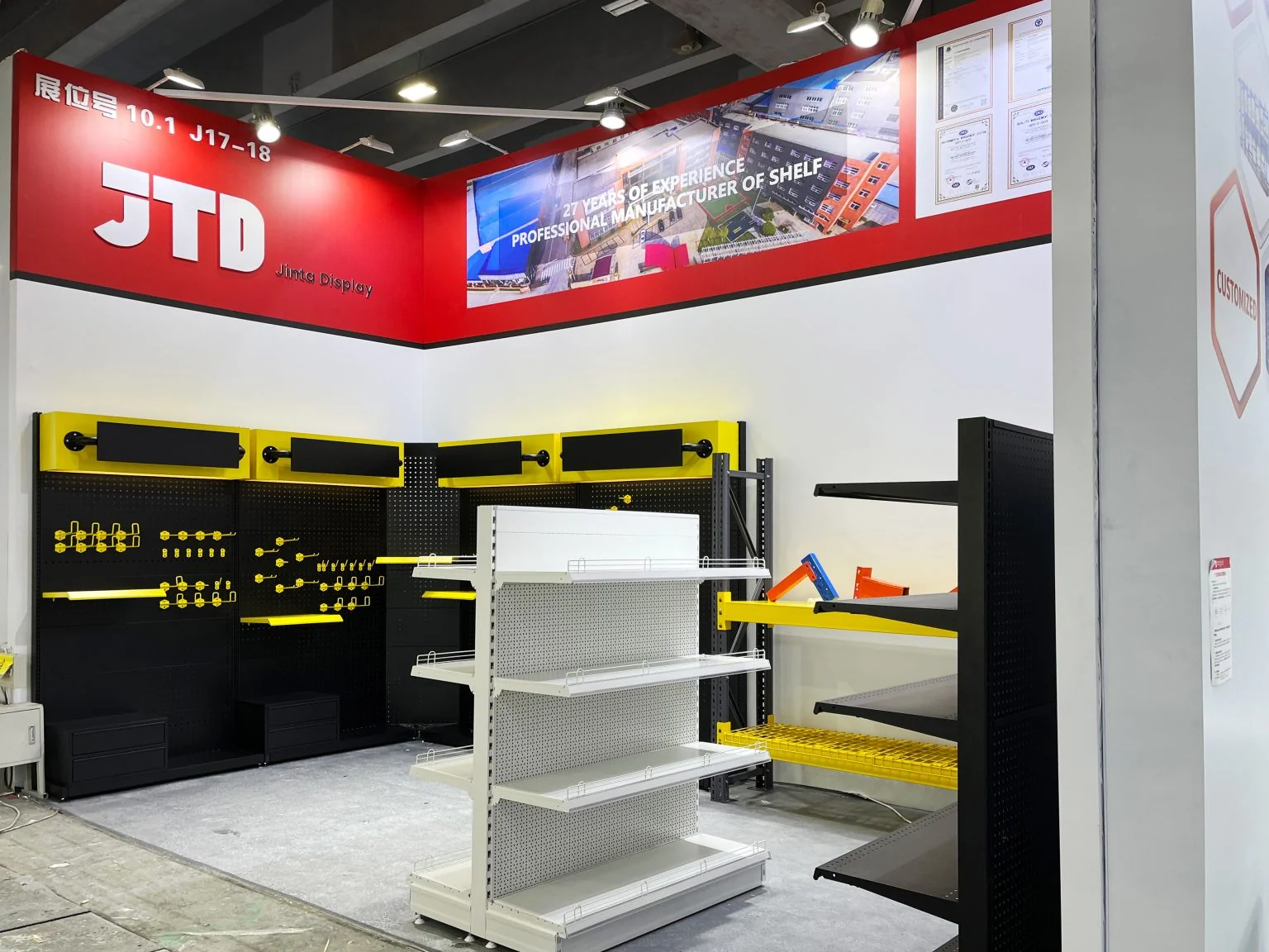 Suzhou Jinta booth and shelving display at the 137th Canton Fair